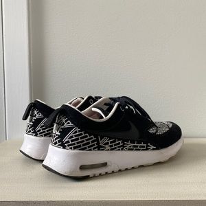 Nike NYC Air Max Thea